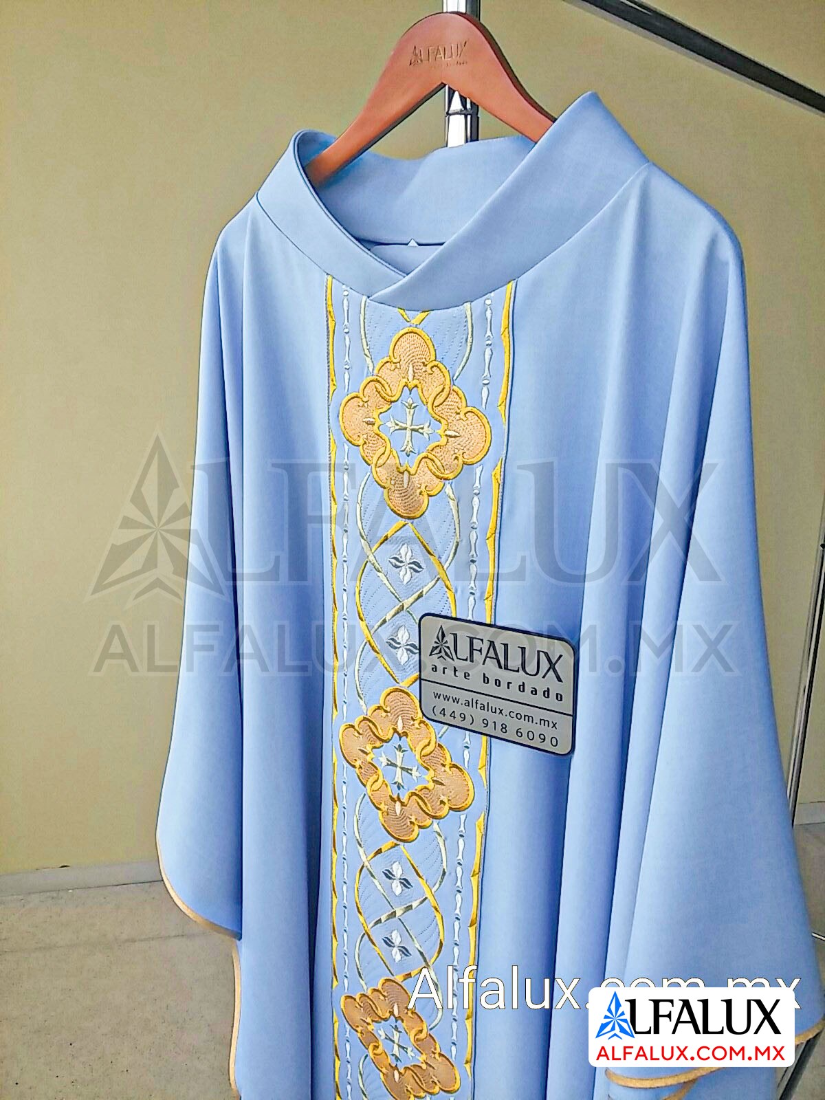 02 ROYAL Azul Cielo Central 0034